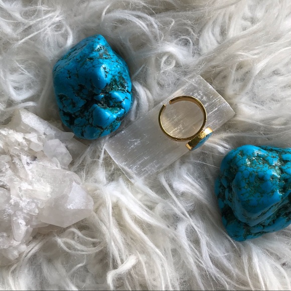 Genuine Turquoise Ring - Picture 4 of 8